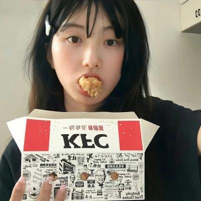 腰间持枪